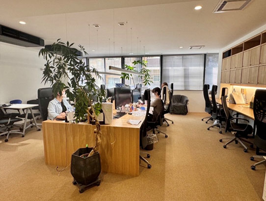 吉田泰産業株式会社 | 製造現場の安全を守るプロフェッショナル